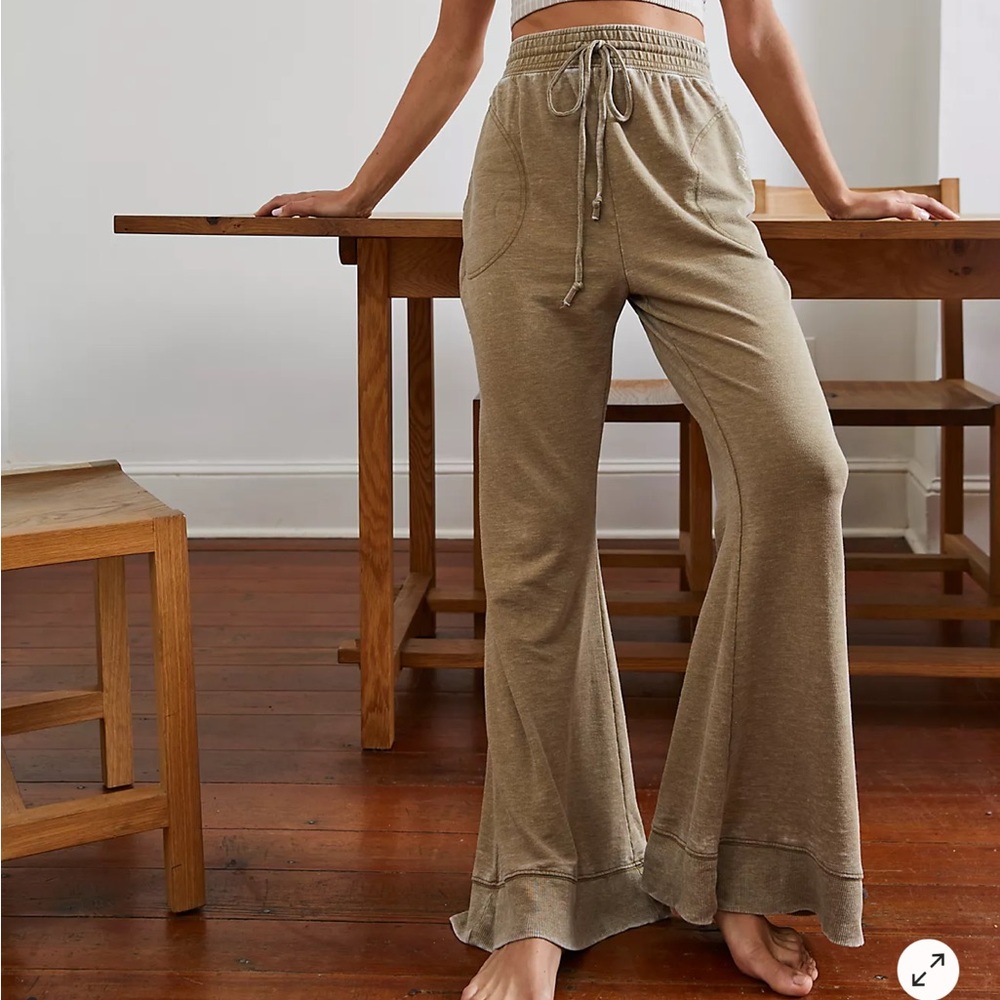 Free People Cozy Cool Girl Lounge Pants in Neon Green‎ Size Small